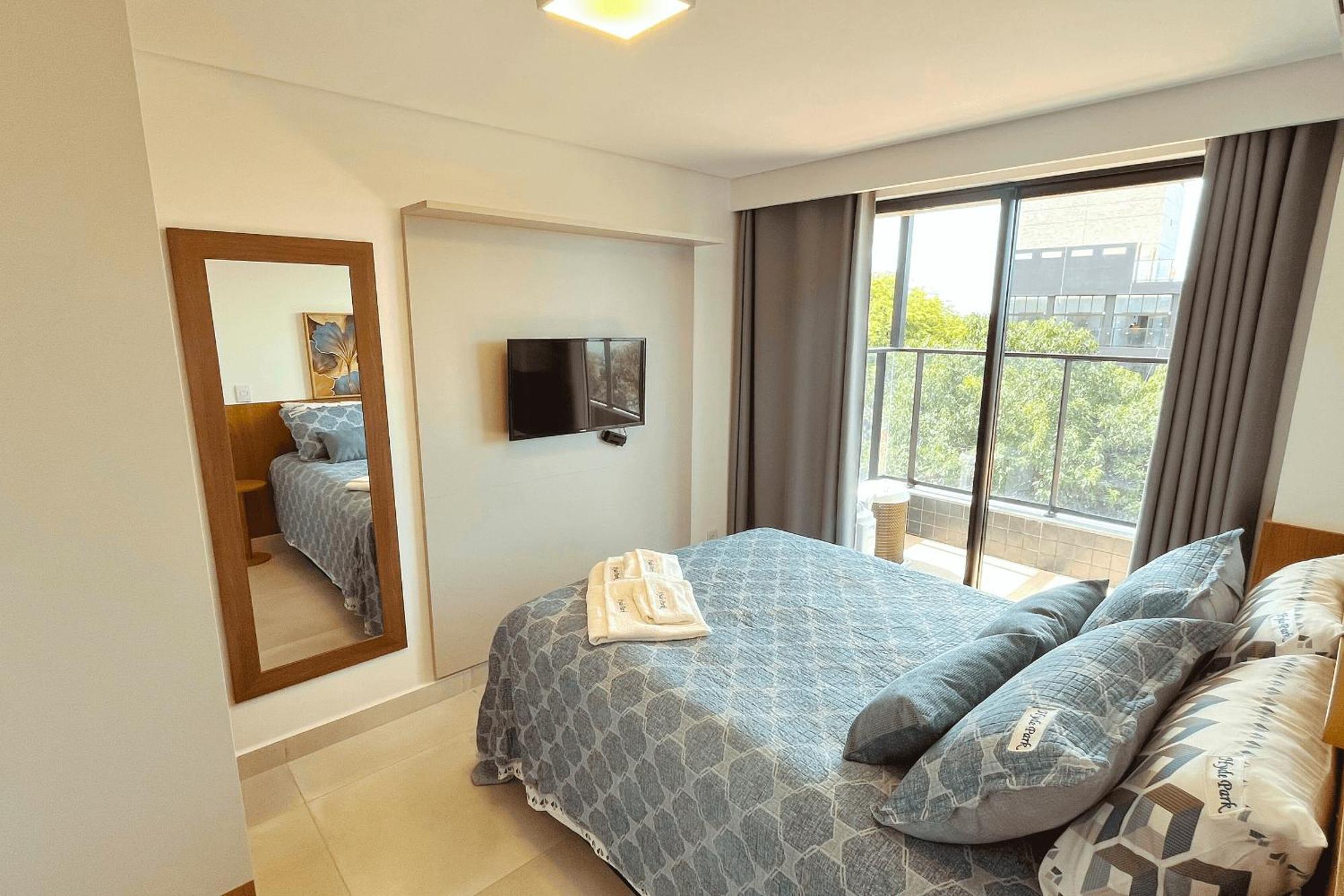 Apartment Hyde Park By Living *